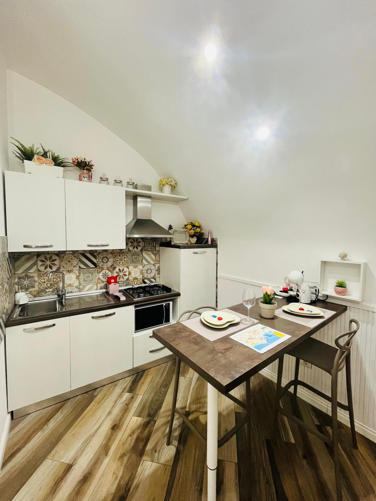 Donn'Anna Naples City Center Buitenkant foto